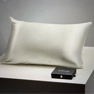 Blissy pillowcase 100% pure mulberry silk
